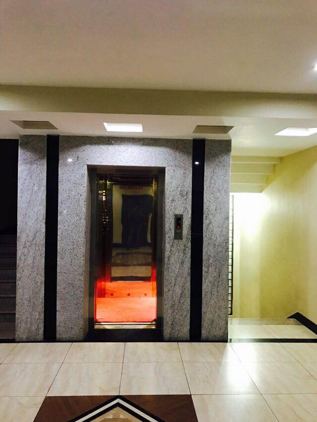 בלארי Iroomz Vaishali Residency מראה חיצוני תמונה