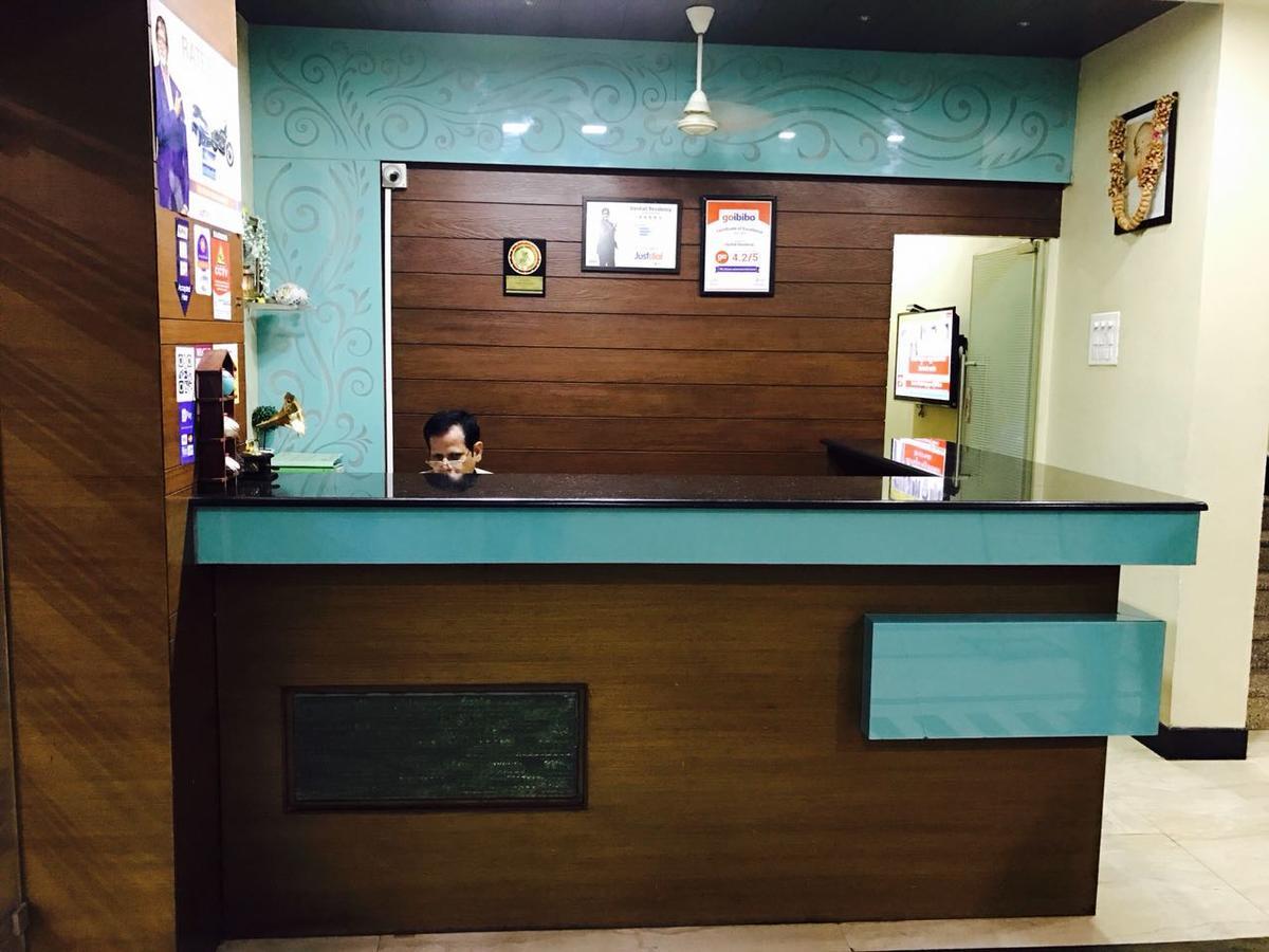 בלארי Iroomz Vaishali Residency מראה חיצוני תמונה