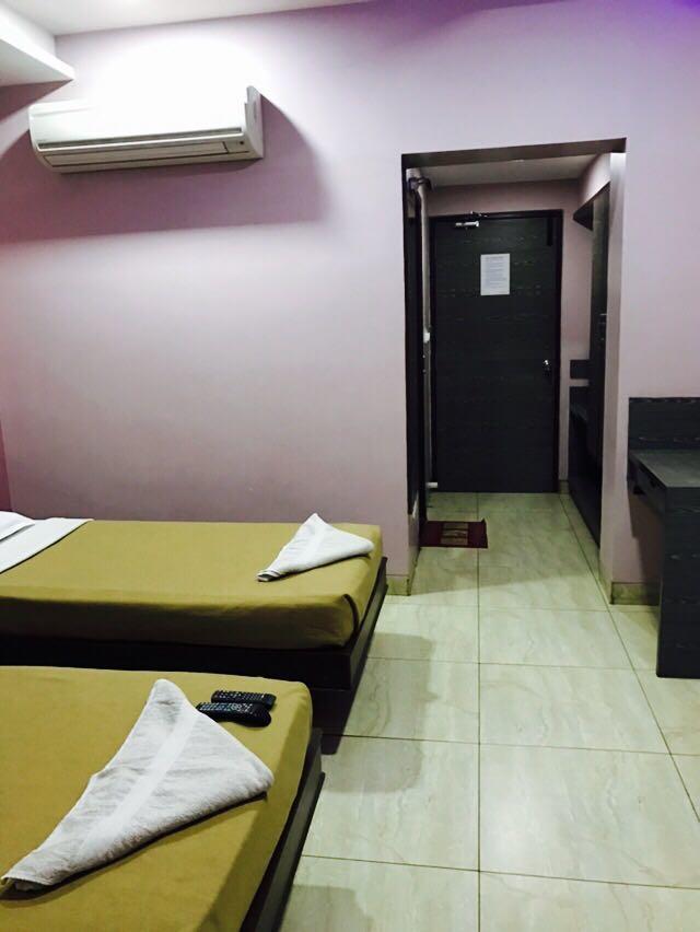 בלארי Iroomz Vaishali Residency מראה חיצוני תמונה