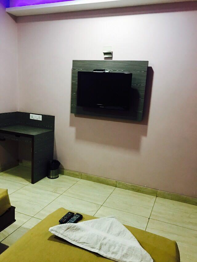 בלארי Iroomz Vaishali Residency מראה חיצוני תמונה